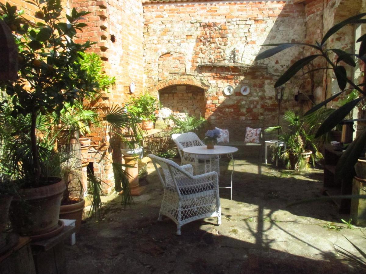 Gartenzimmer Im Schloss Neuhausen Neuhausen  Екстериор снимка