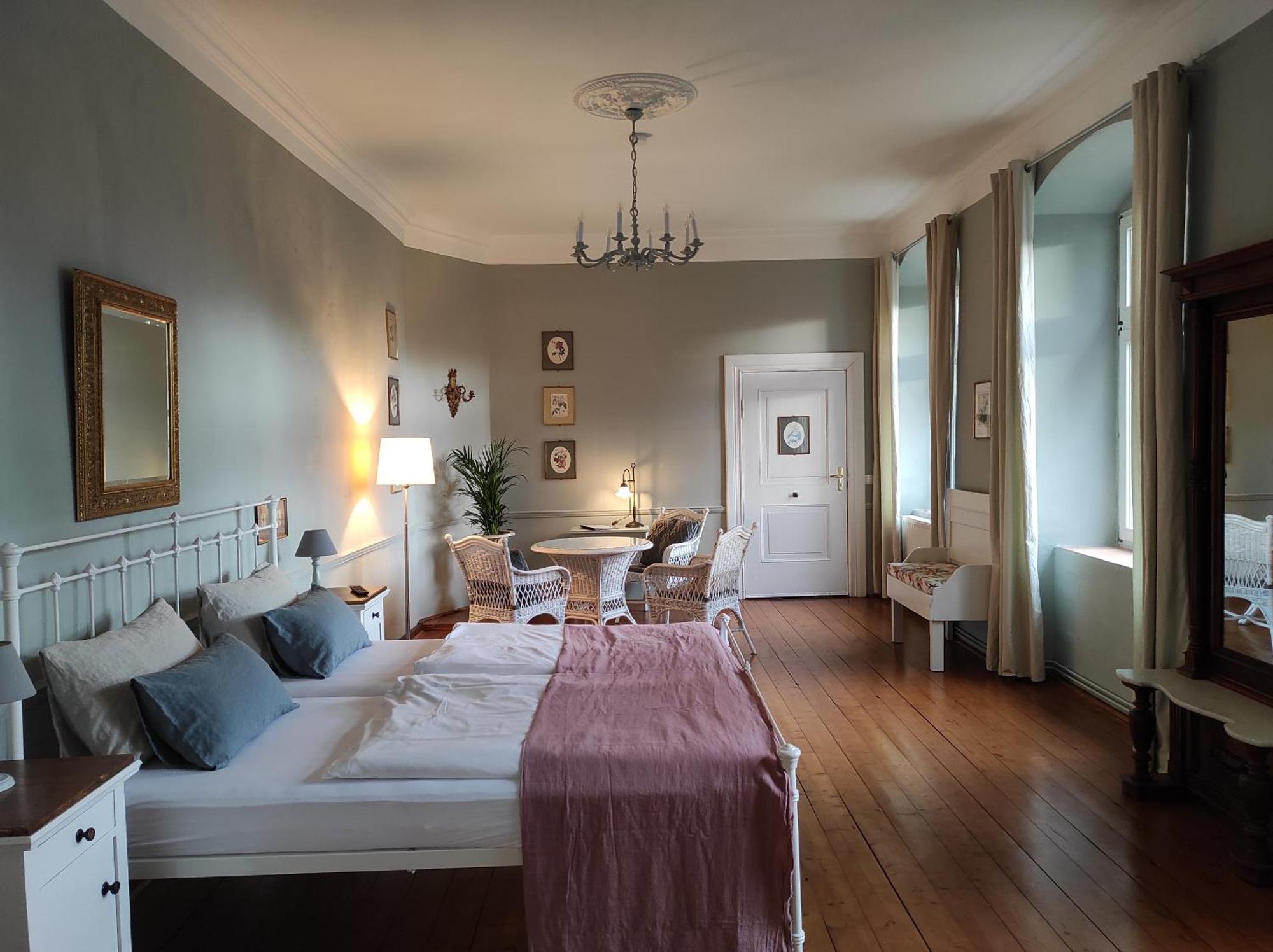 Gartenzimmer Im Schloss Neuhausen Neuhausen  Екстериор снимка